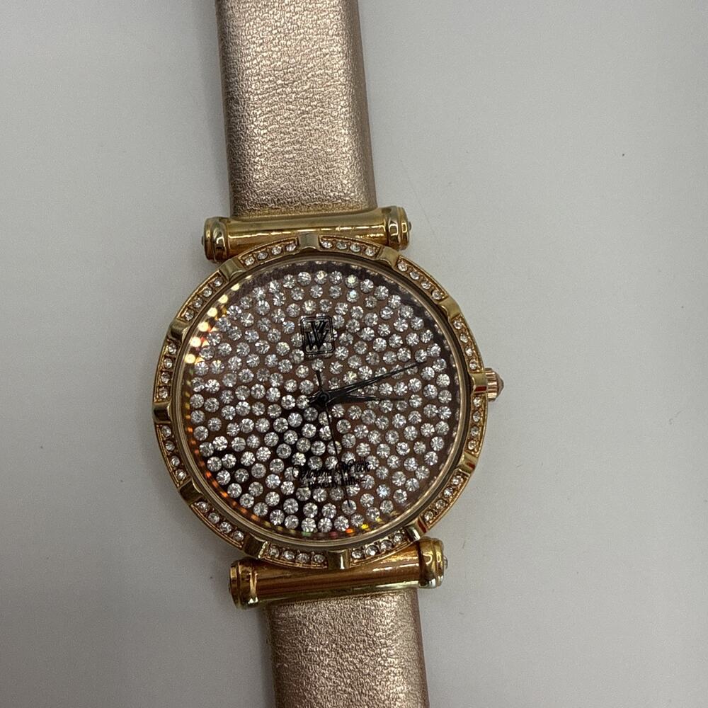 Victoria Wieck Beverly Hills Crystal Watch Women Gold Tone New Battery Working